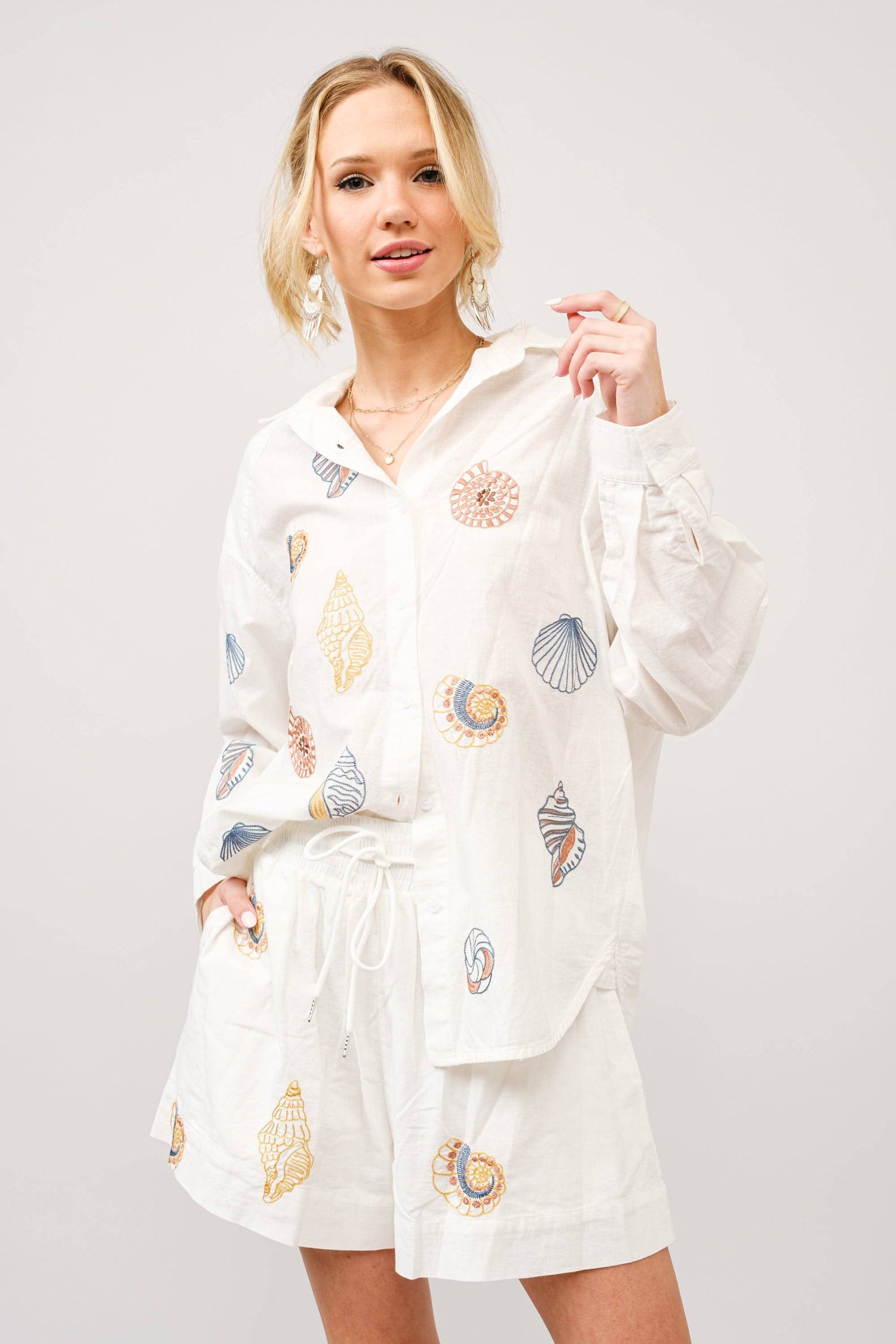 Seaside Shell Embroidered Shorts