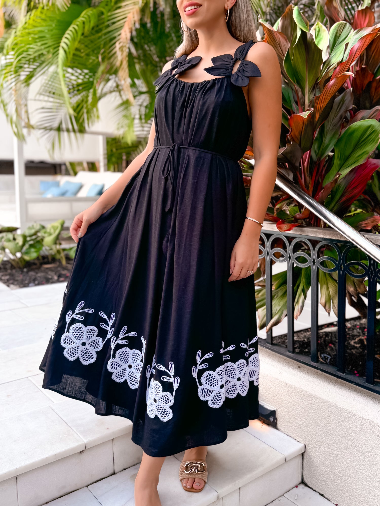Flower Petal Detail Embroidered Linen Dress