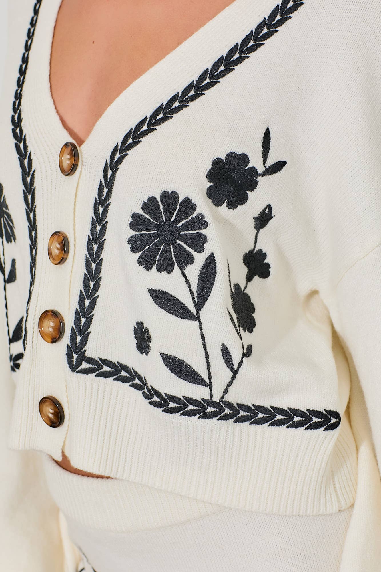 Embroidered Floral Cardigan