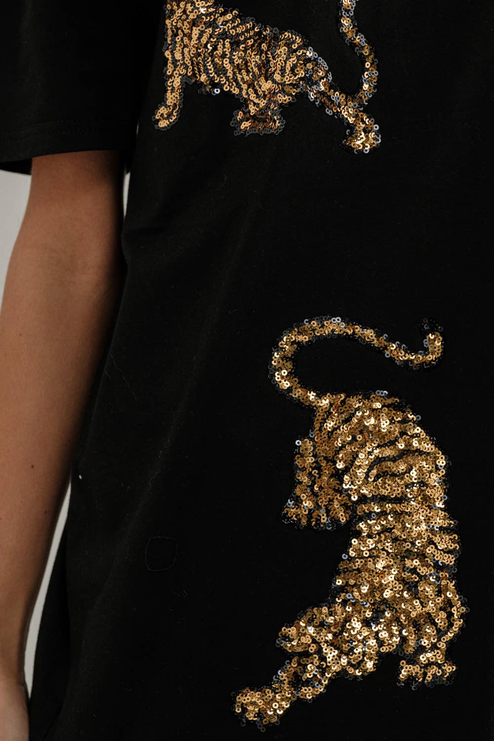 Embellished Sequin Tiger T-Shirt